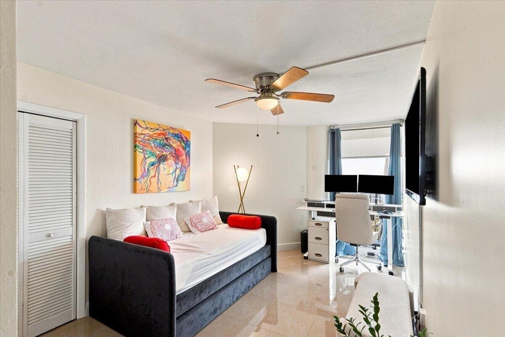 300 Three Islands Boulevard - Photo 22