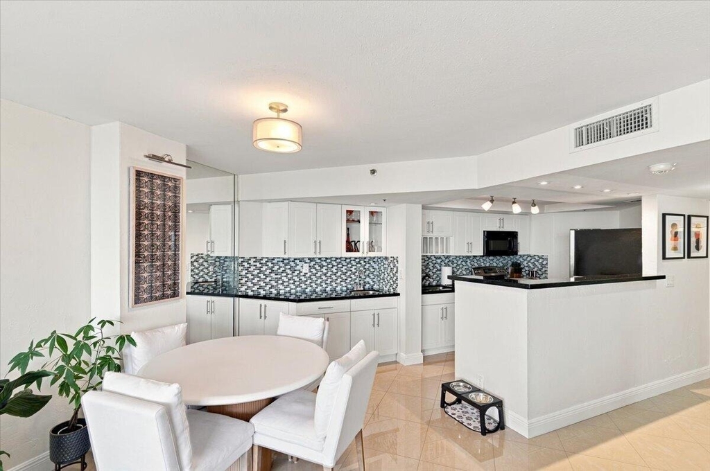 300 Three Islands Boulevard - Photo 15
