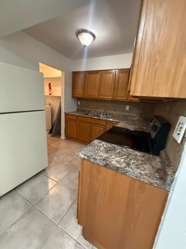 5744 Nw 27th Court - Photo 8