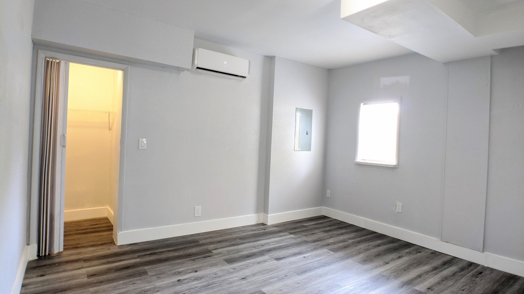 1945 Liberty Street - Photo 13