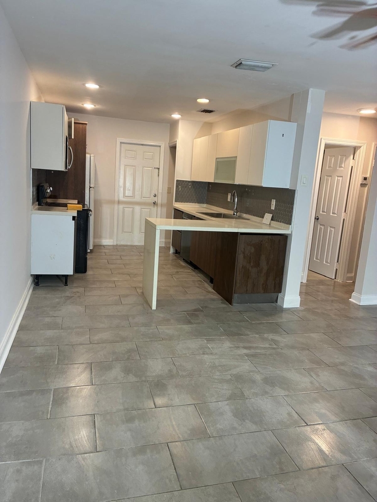 4905 N Flagler Drive - Photo 1
