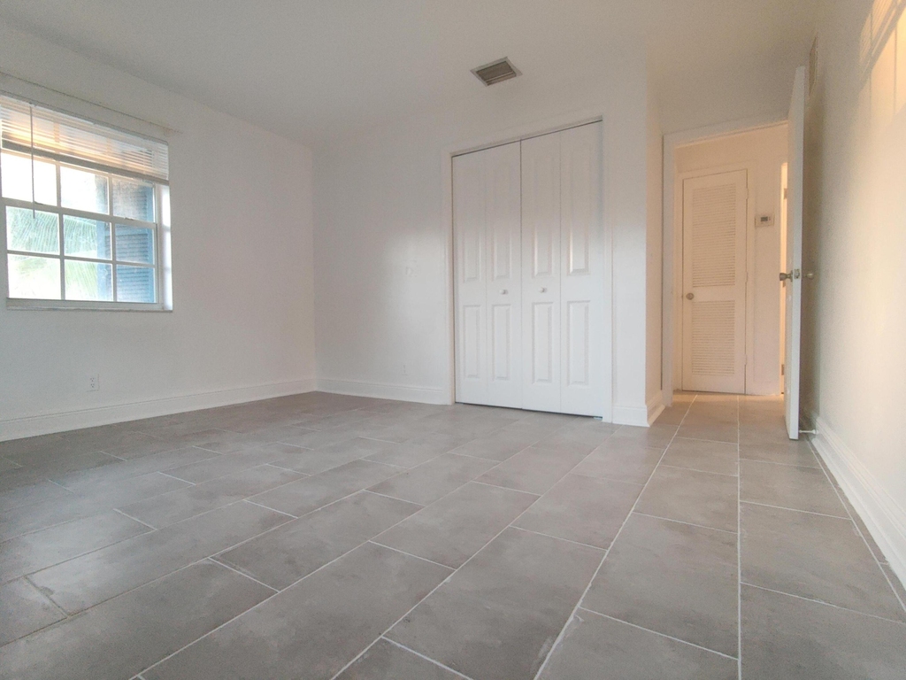 4905 N Flagler Drive - Photo 0