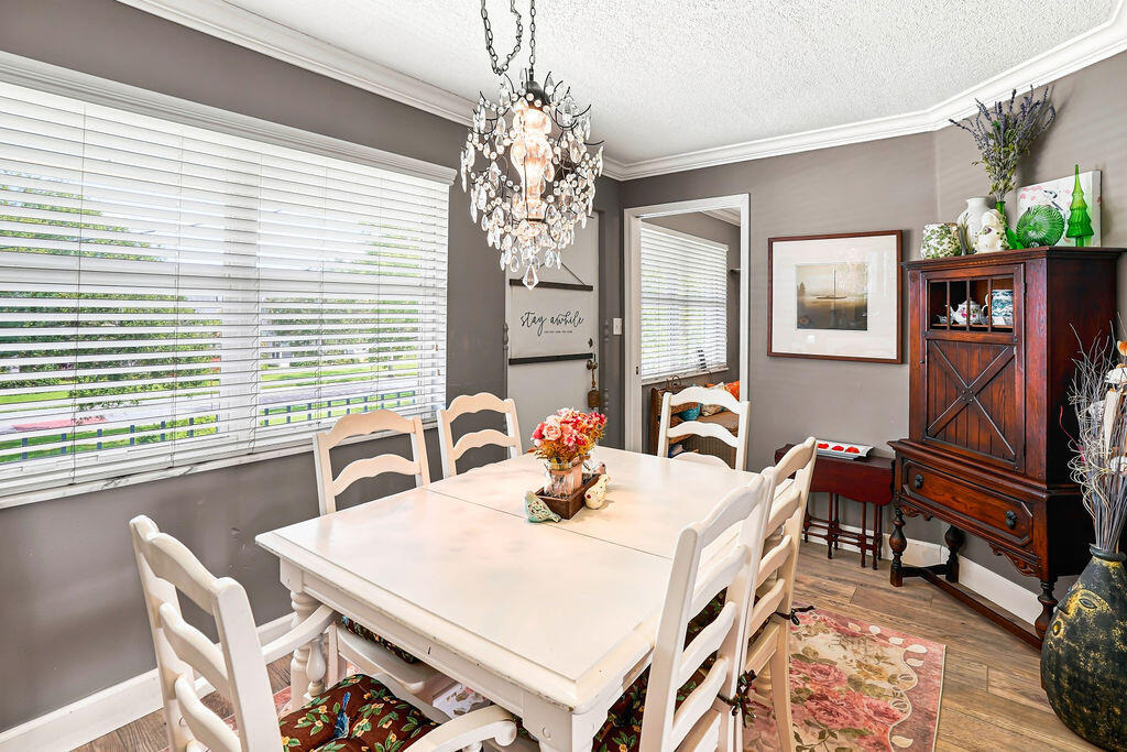 1177 Bayshore Drive - Photo 2