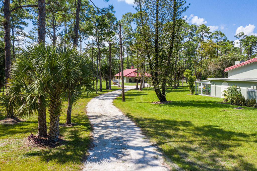 1835 Stallion Drive - Photo 25