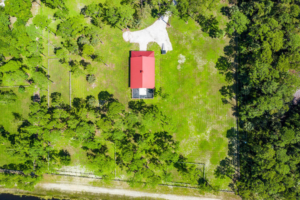 1835 Stallion Drive - Photo 32