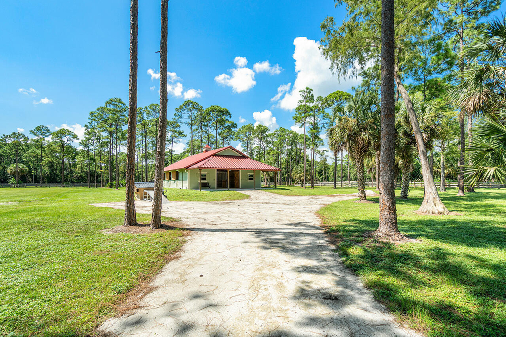 1835 Stallion Drive - Photo 16