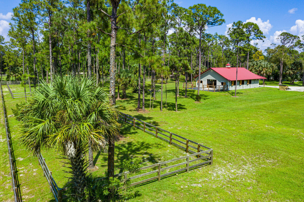 1835 Stallion Drive - Photo 11