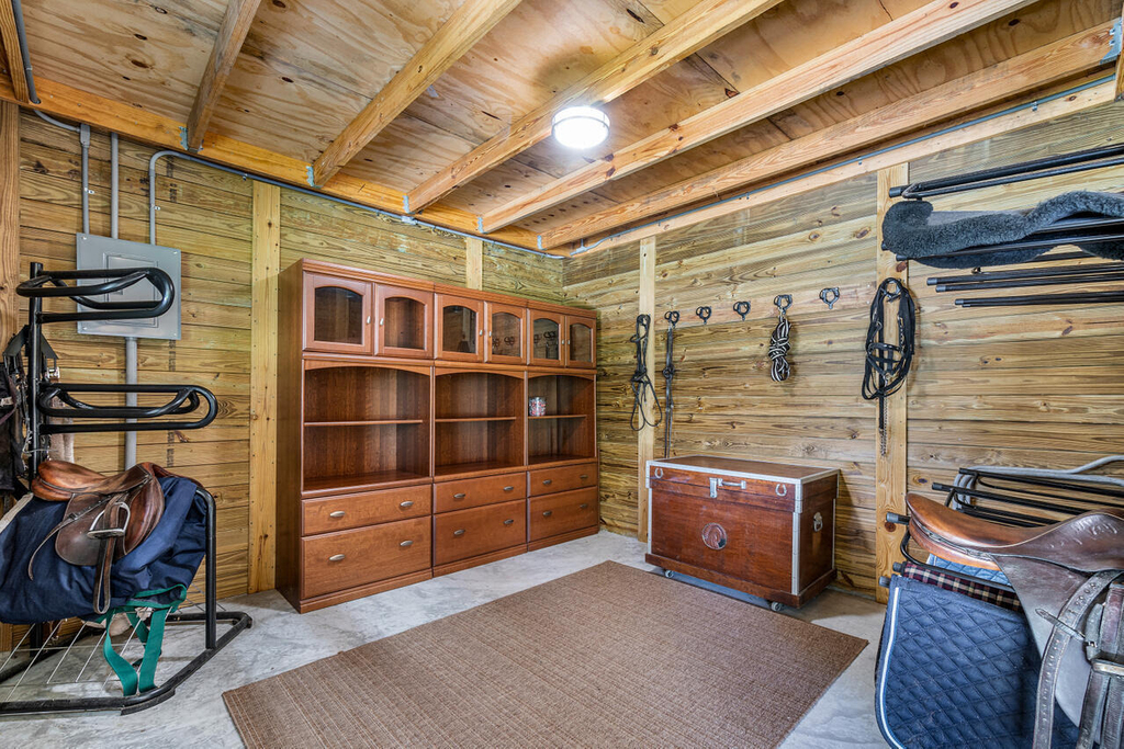 1835 Stallion Drive - Photo 2