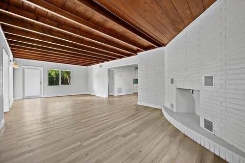 4610 Sunset Boulevard - Photo 4
