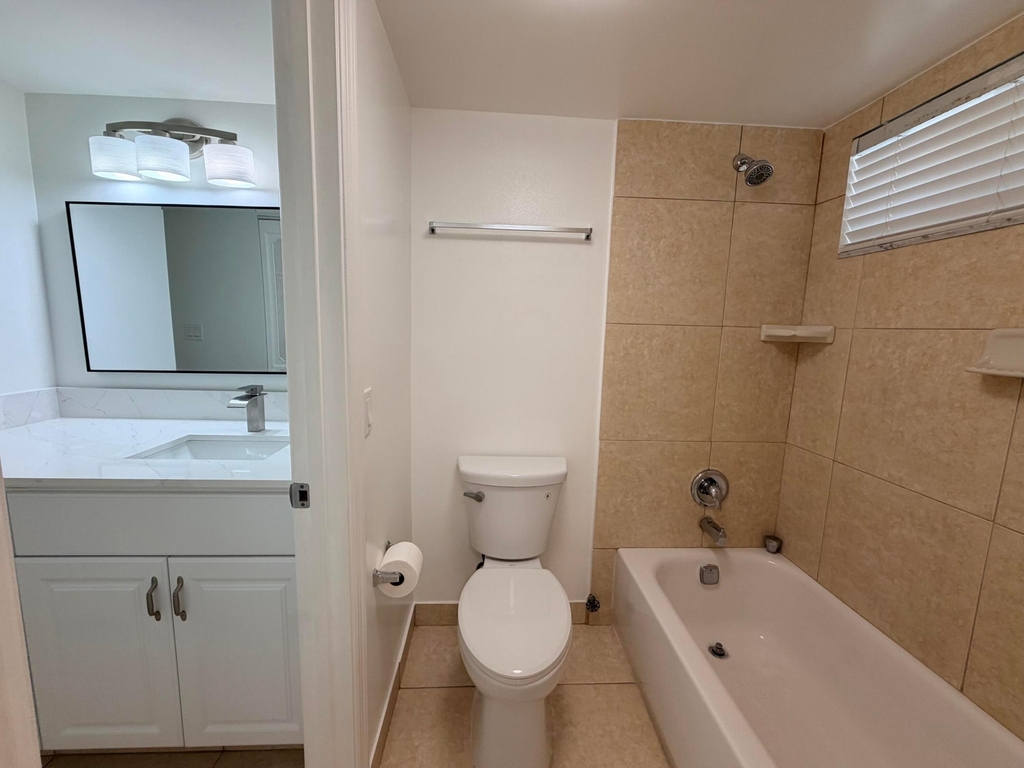 5980 Nw 64th Avenue - Photo 12