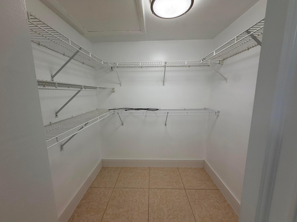 5980 Nw 64th Avenue - Photo 13