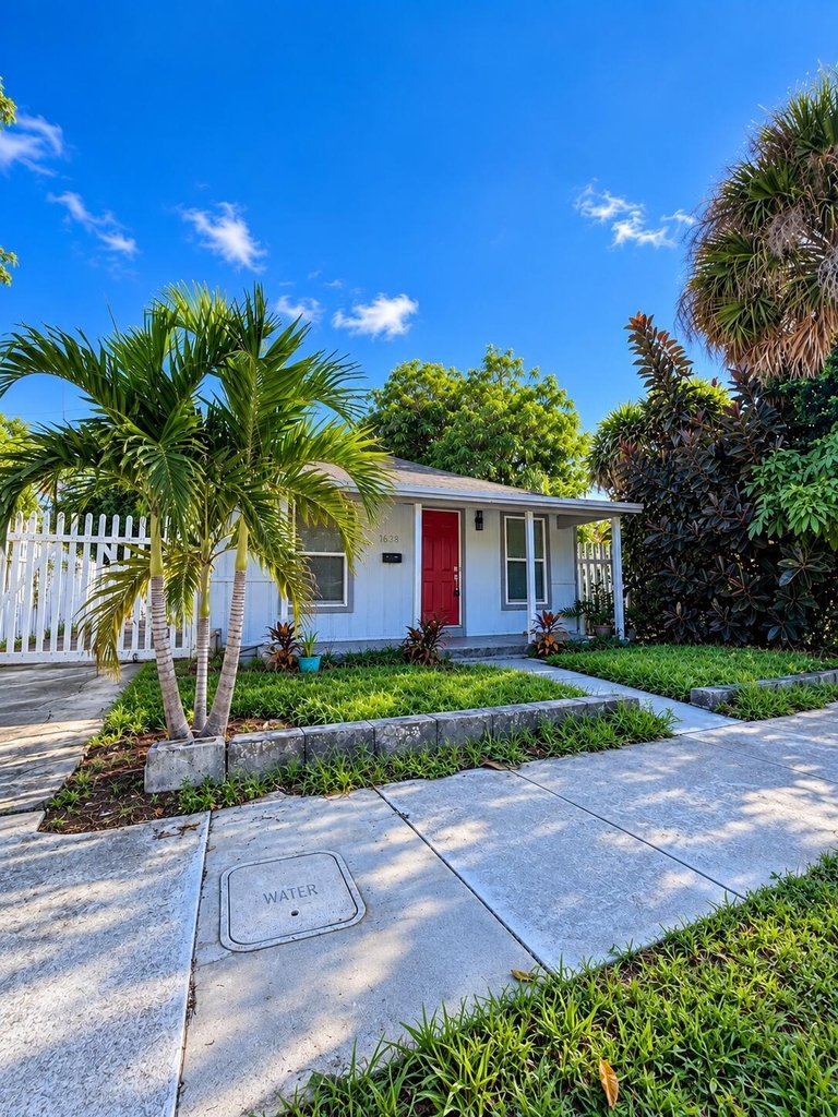 1028 18th Street - Photo 0