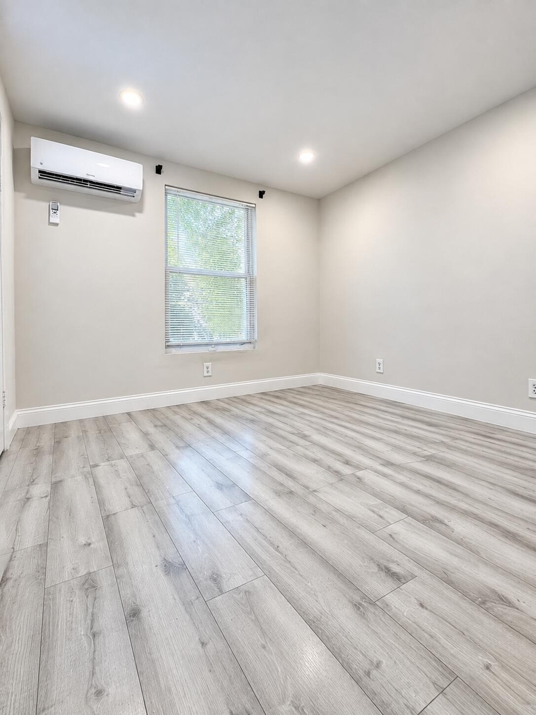 1028 18th Street - Photo 7