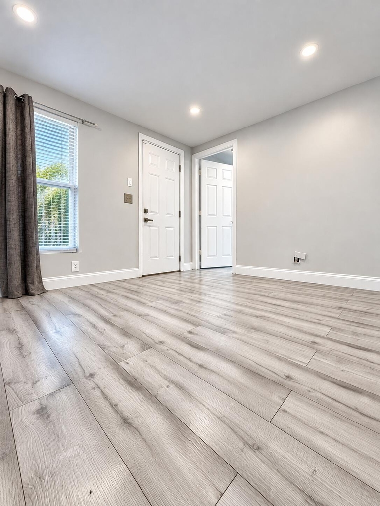 1028 18th Street - Photo 1