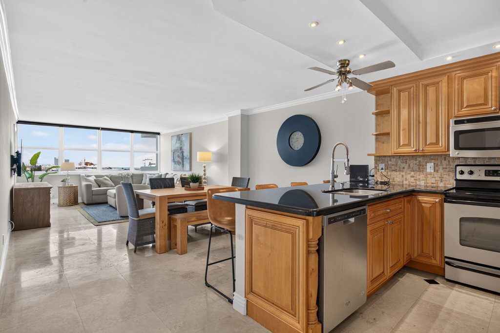 800 Se 20th Avenue - Photo 1