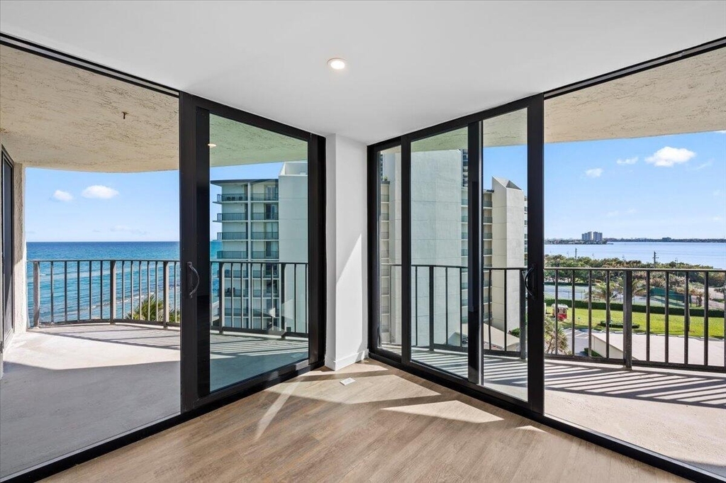 5420 N Ocean Drive - Photo 2