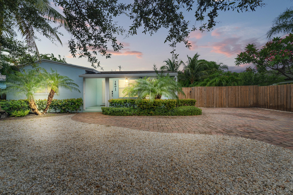 1601 S Palmway - Photo 18