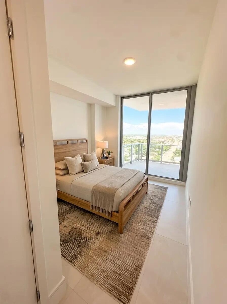 220 Lake Shore Drive - Photo 3