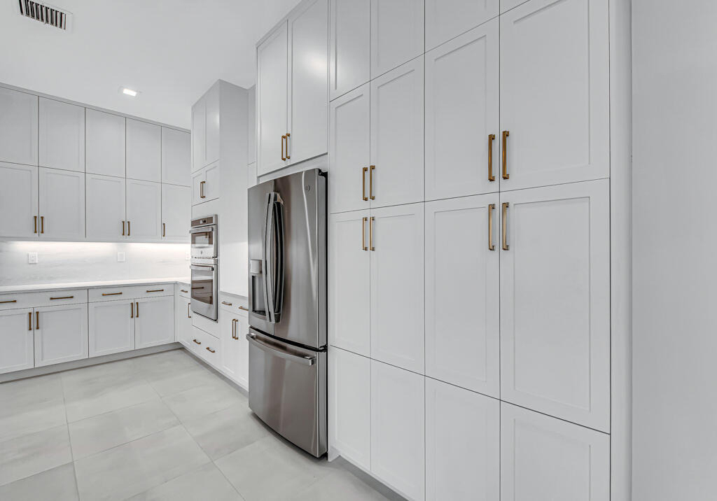 10018 Skyloft Street - Photo 16