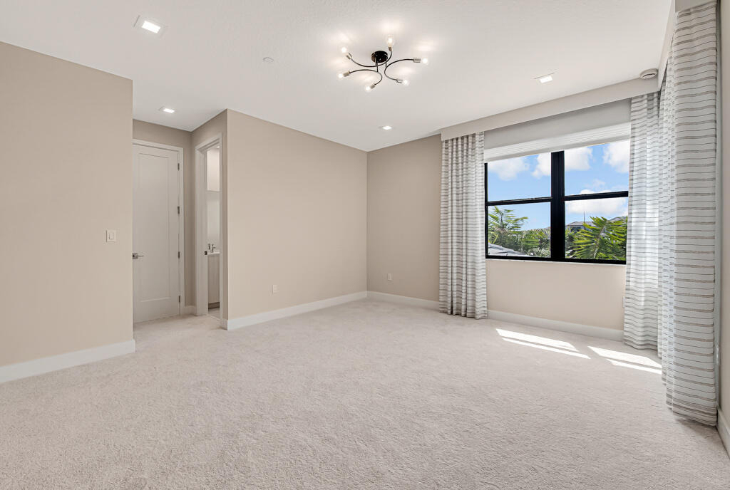 10018 Skyloft Street - Photo 50