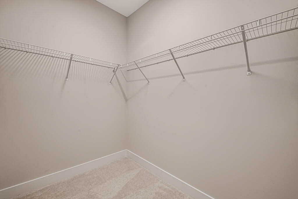 10018 Skyloft Street - Photo 38