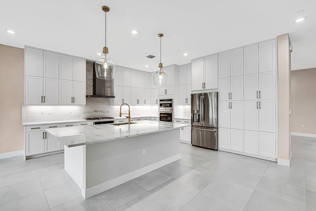 10018 Skyloft Street - Photo 10
