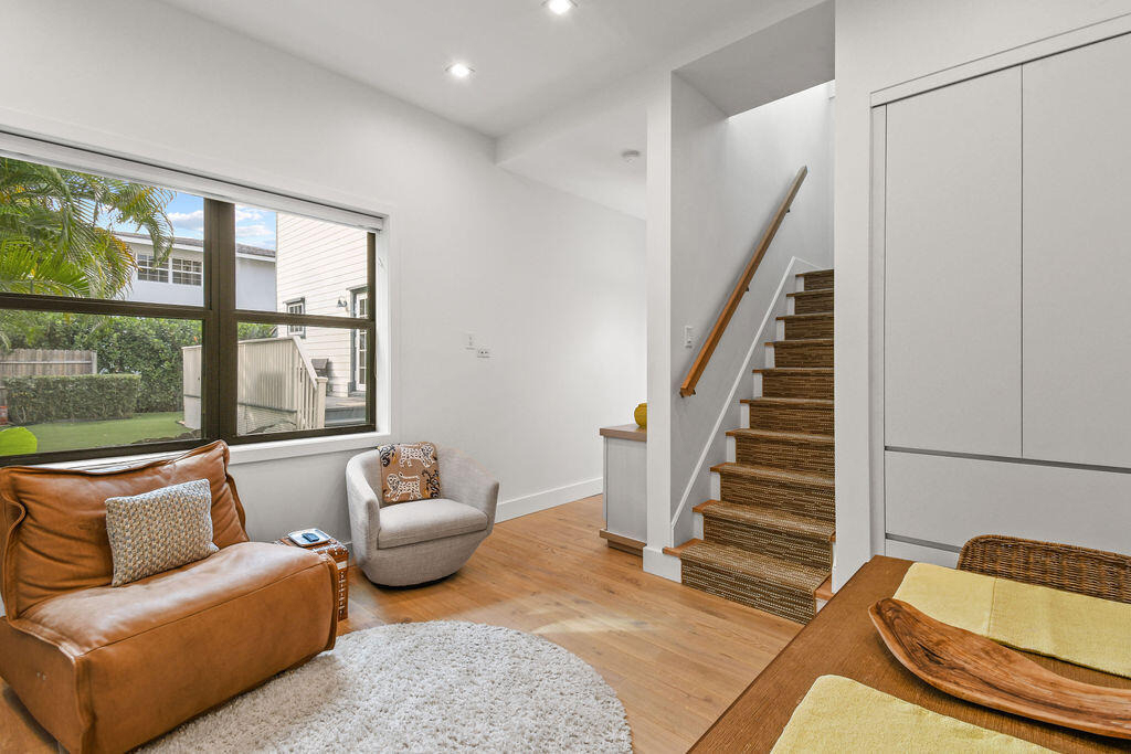 226 Oleander Avenue - Photo 8