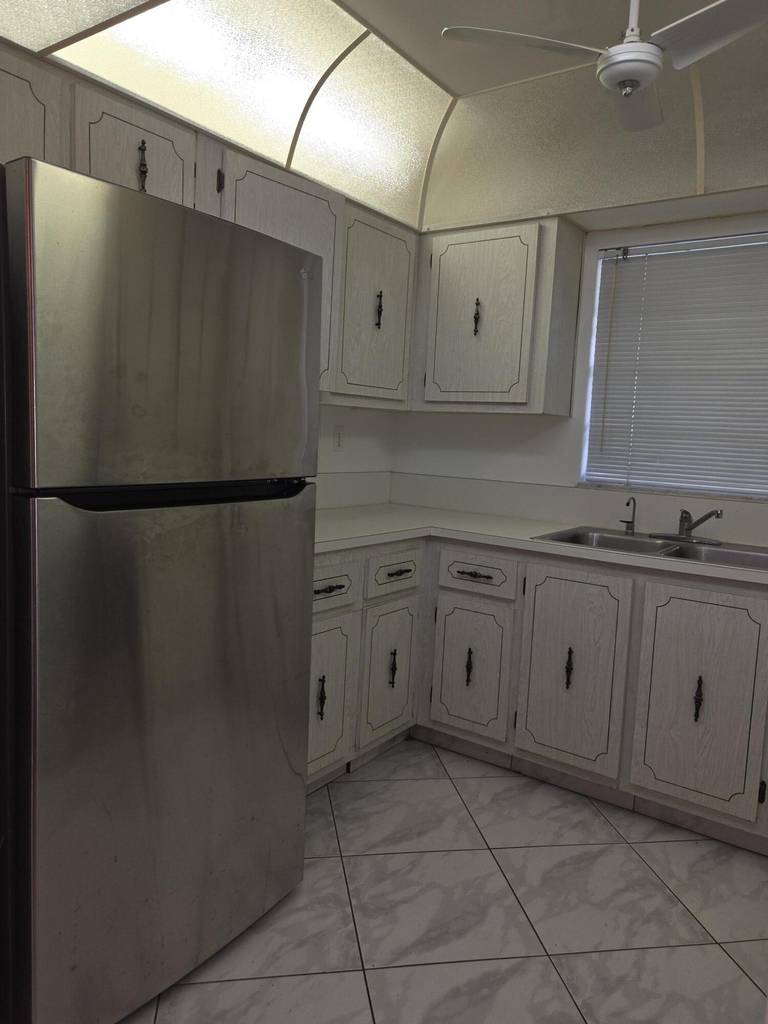 5150 Lakefront Boulevard - Photo 5