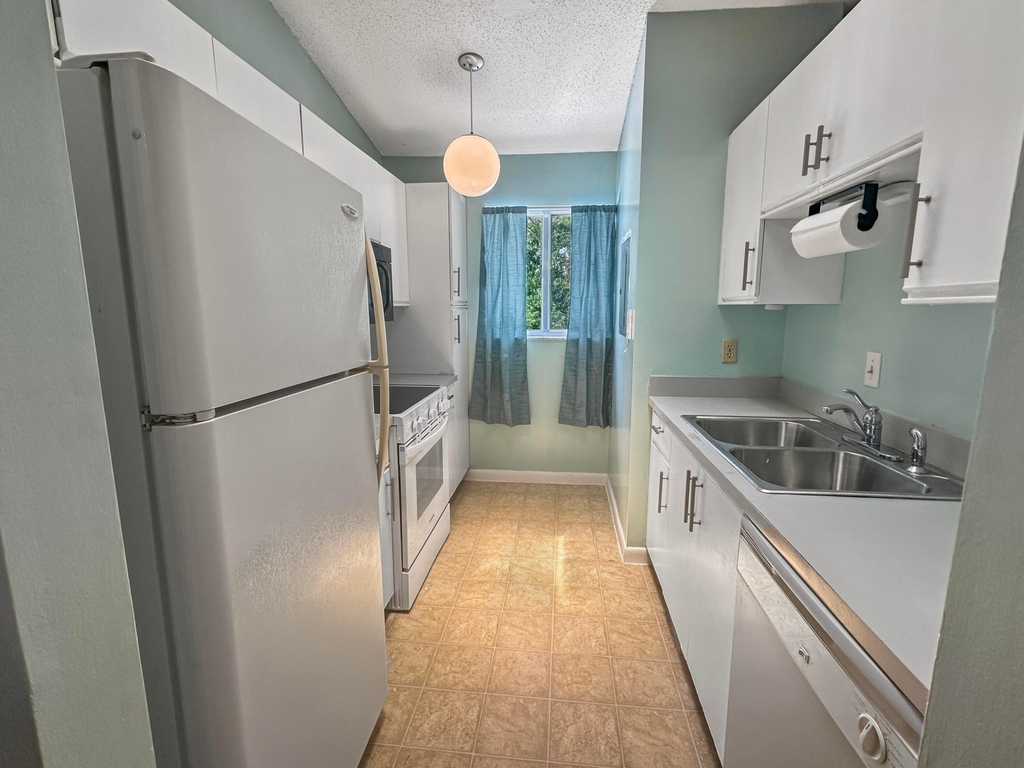 5747 Deer Run Drive - Photo 1