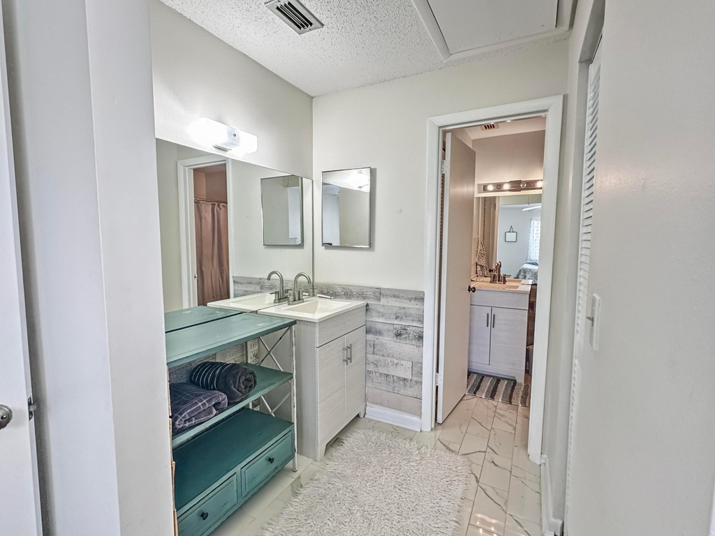 5747 Deer Run Drive - Photo 13