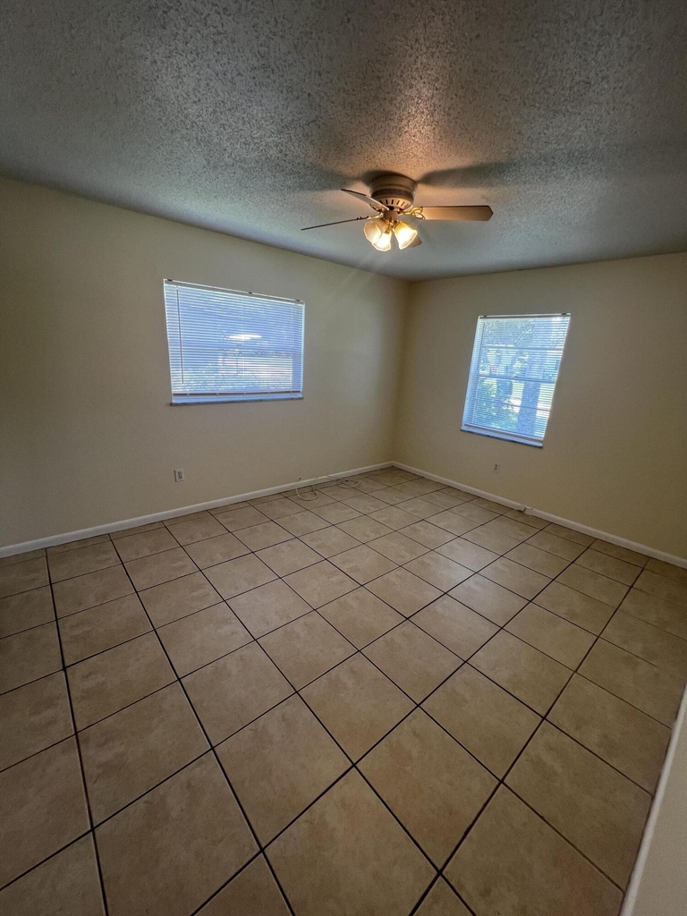1024 Jamaica Avenue - Photo 27