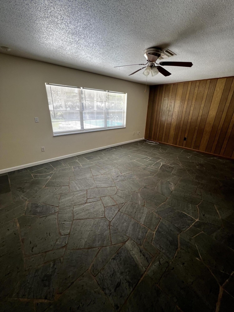 1024 Jamaica Avenue - Photo 8