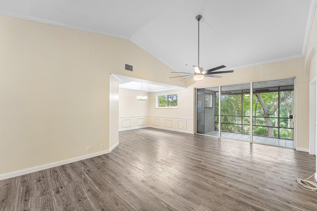 9818 Nickels Boulevard - Photo 10