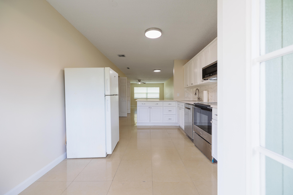 4755 Orleans Court - Photo 7