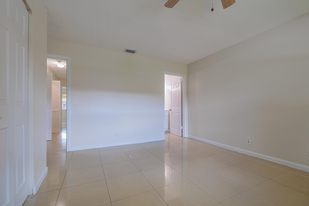 4755 Orleans Court - Photo 18
