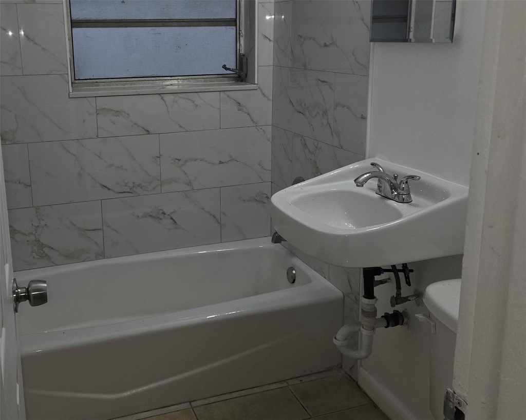 15721 Nw 39th Place - Photo 8