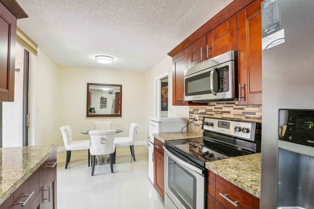7153 Promenade Drive - Photo 8