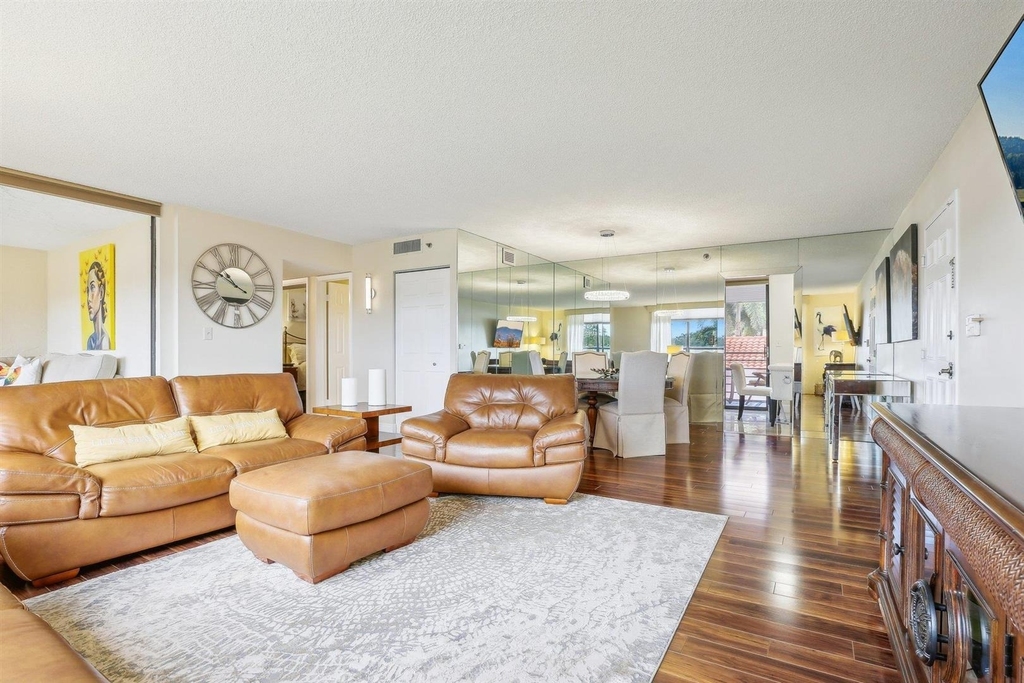7153 Promenade Drive - Photo 4