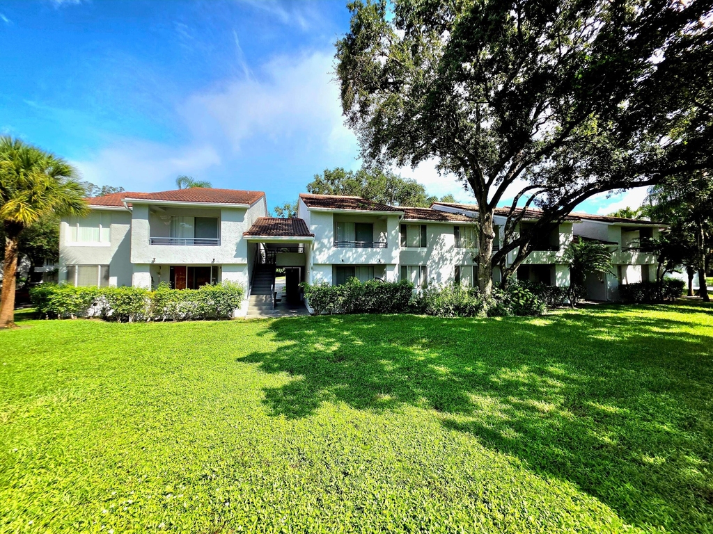 851 Lyons Road - Photo 23
