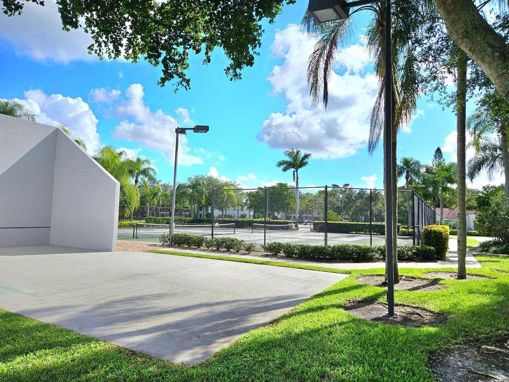 851 Lyons Road - Photo 16
