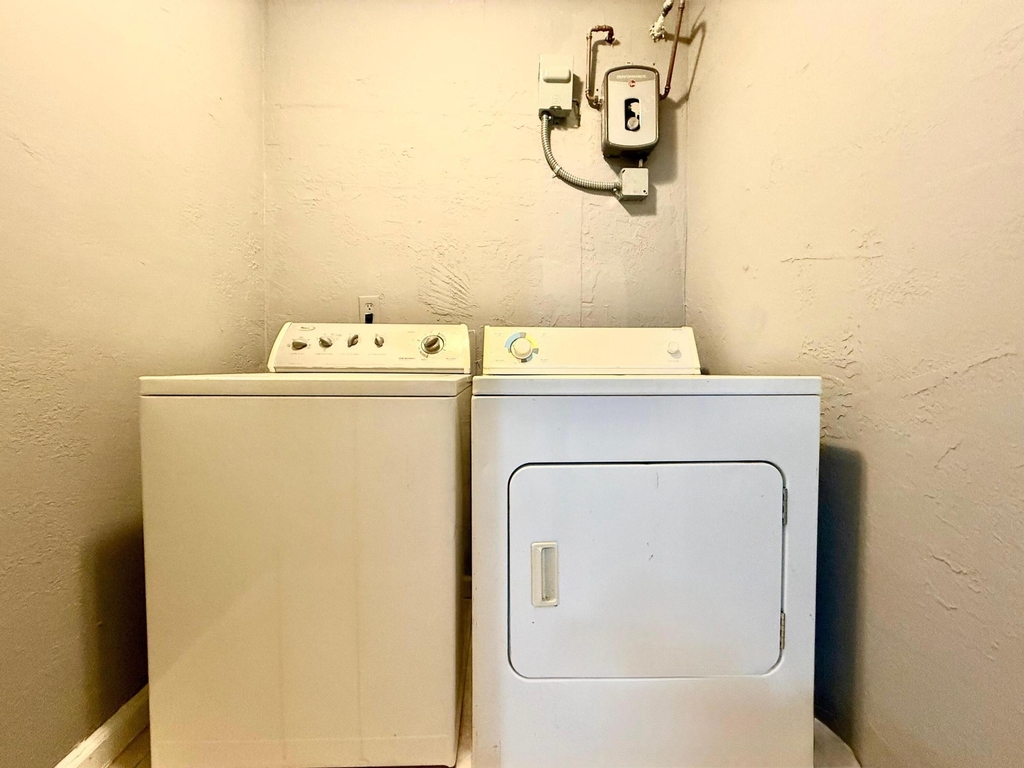 812 5th Street - Photo 2