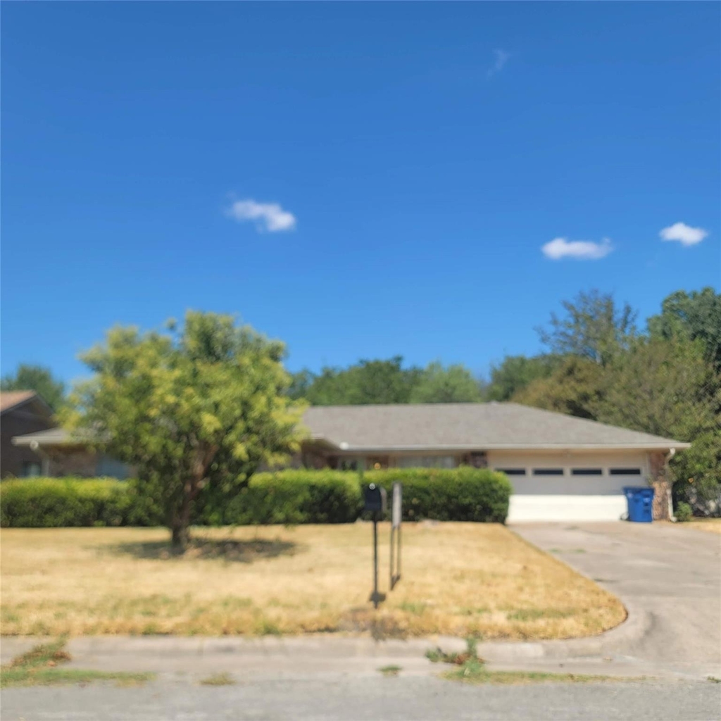 615 Arleta Lane - Photo 0