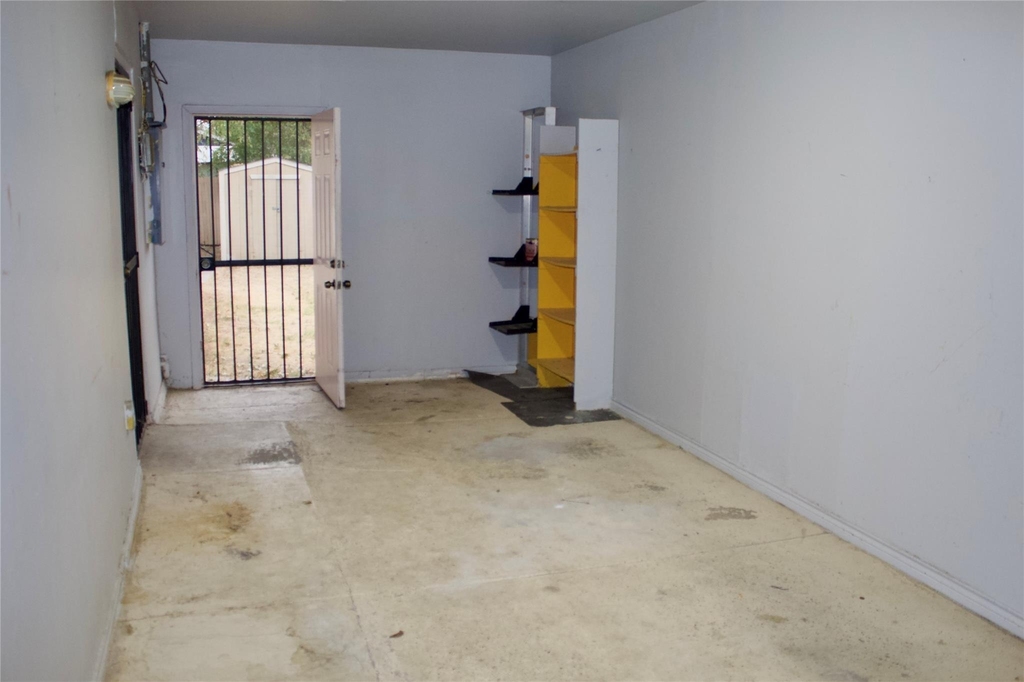1730 Nomas Street - Photo 18