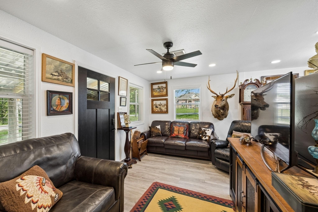 111 Mitchell Road - Photo 4
