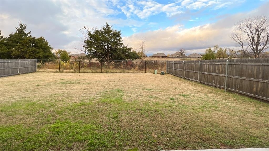 621 E Barajas Terrace - Photo 47