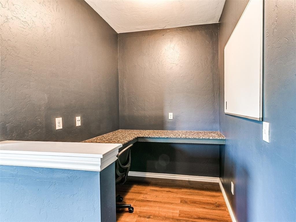 589 S Fretz Avenue - Photo 25