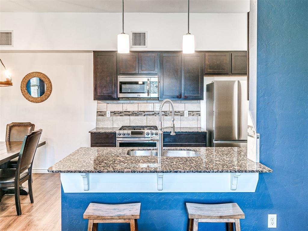 589 S Fretz Avenue - Photo 13