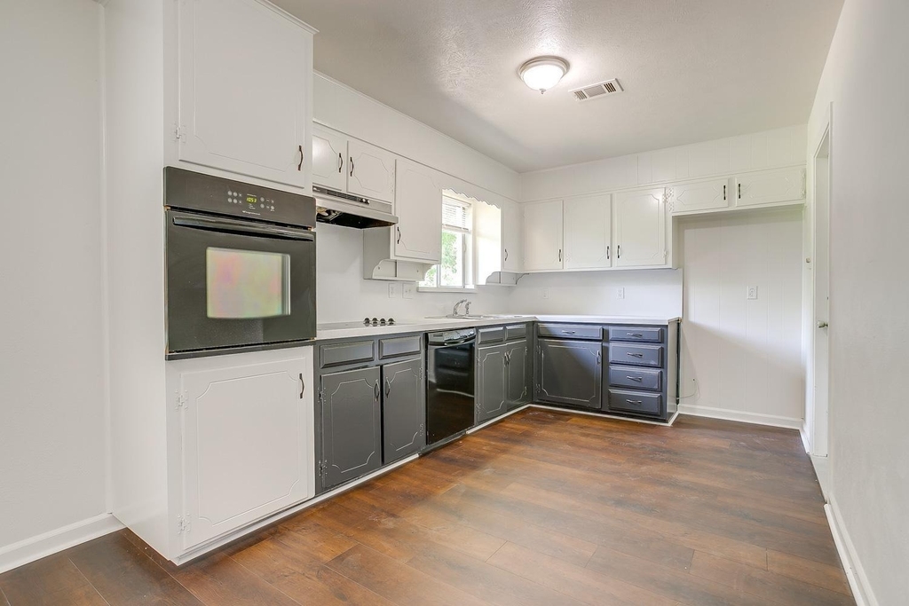 128 Se Robert Street - Photo 13