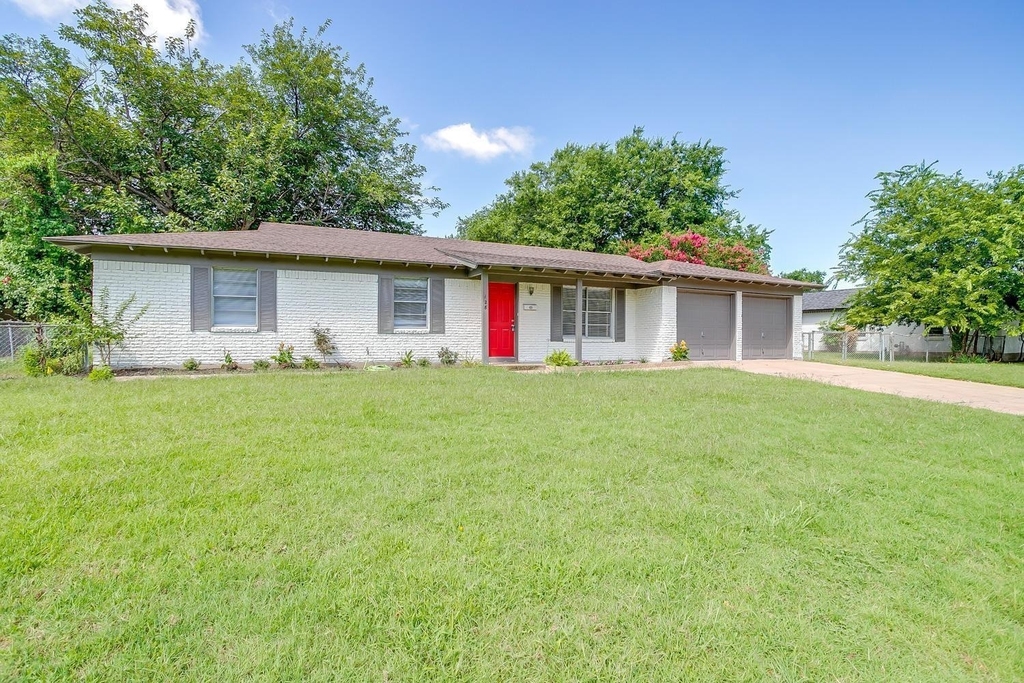 128 Se Robert Street - Photo 21