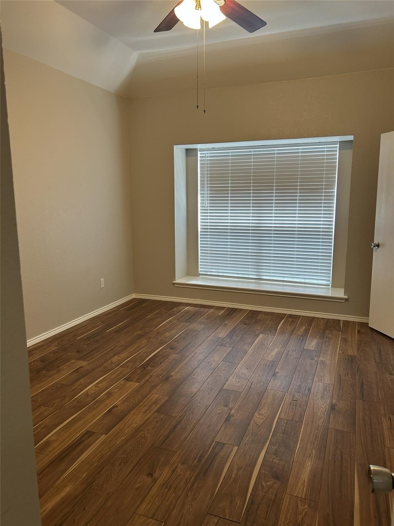 1905 Nest Place - Photo 5